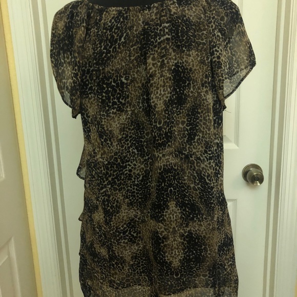 Leopard Ruffled Top - Picture 3 of 4